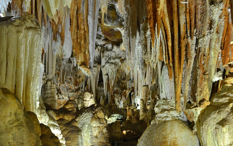 Formations des grottes d'El Águila