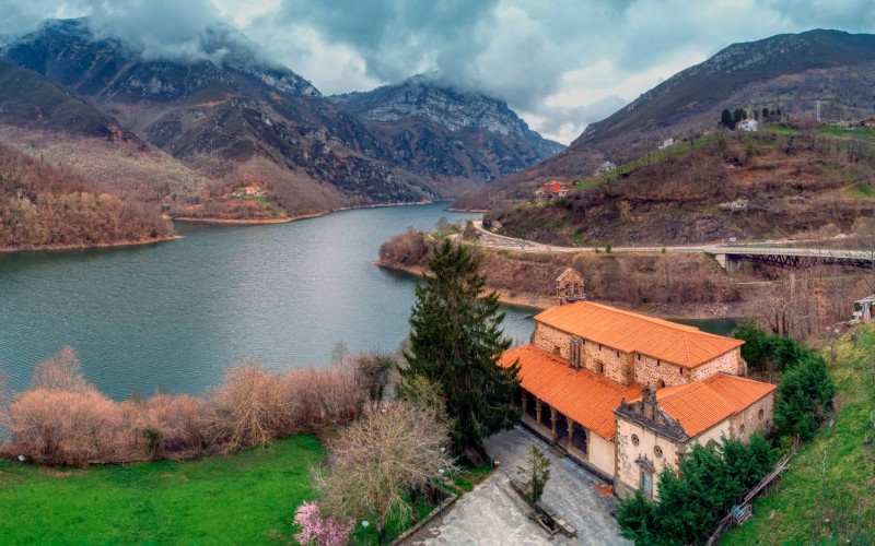 Les vues majestueuses depuis Santa María la Real captivent tout le monde