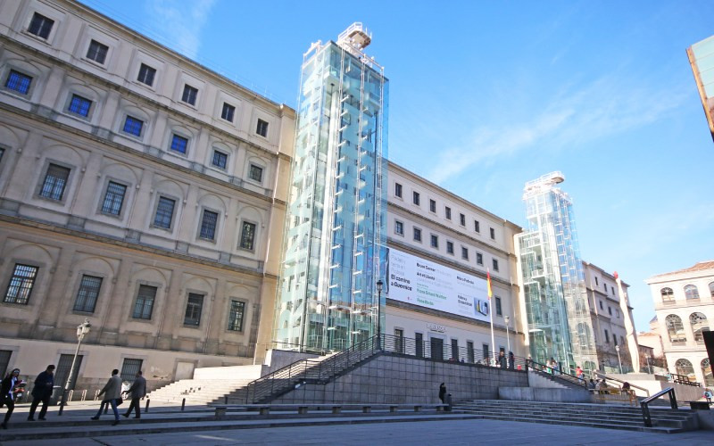 Façade du Musée national centre d'art Reina Sofía