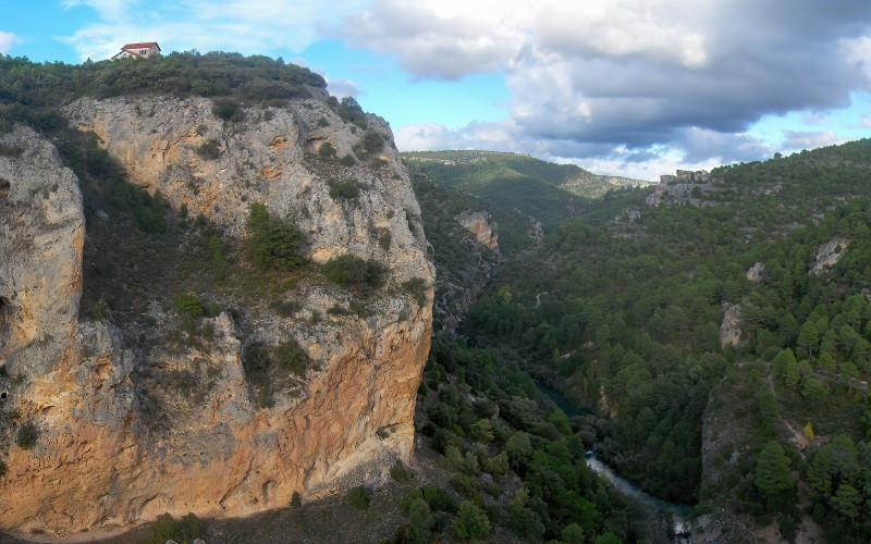 Des falaises spectaculaires depuis le mirador