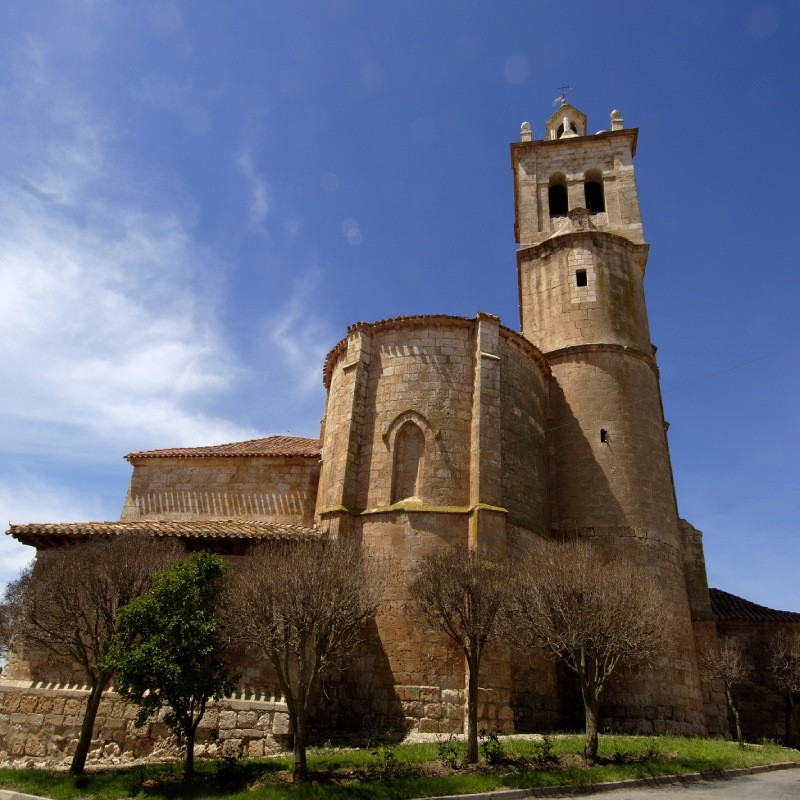 Église du charmant village de Tordómar