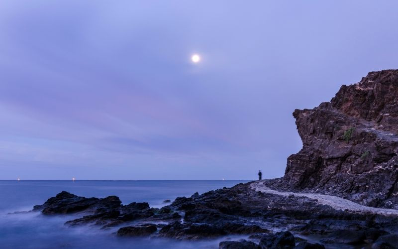 Il existe de nombreuses options autour des nombreuses plages de Salobreña