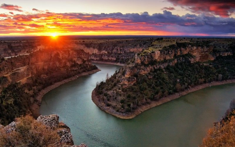 Coucher de soleil dans les gorges de la rivière Duratón 