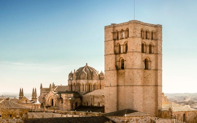 Vue de la cathédrale de Zamora depuis le château