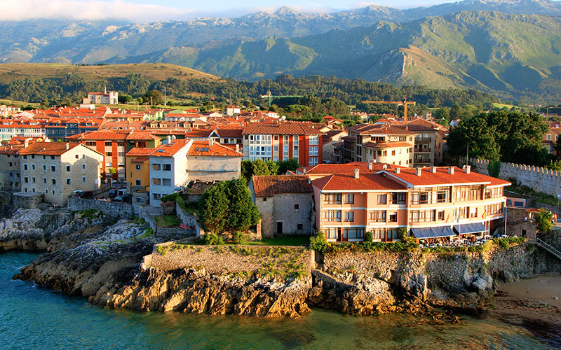 L’un des plus beaux villages des Asturies, Llanes