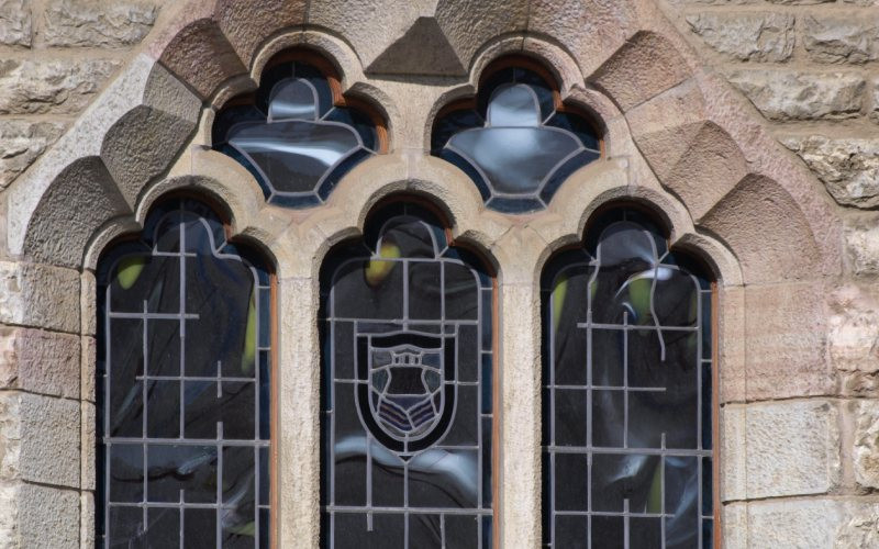 Quelques détails des fenêtres de la Casa Botines, le musée Gaudí