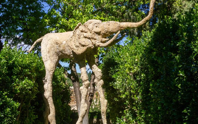 Jardin des éléphants, château de Púbol 