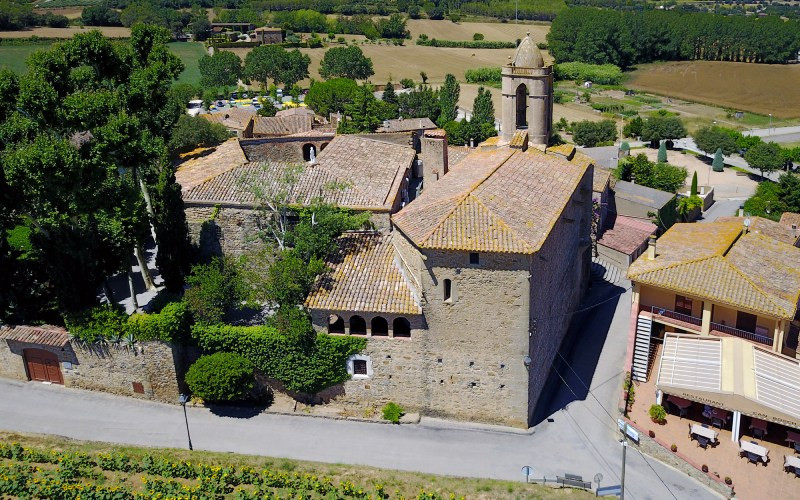 Vue aérienne du château de Púbol