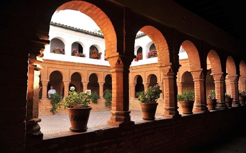 Colomb a trouvé un soutien à l'intérieur du monastère de La Rábida