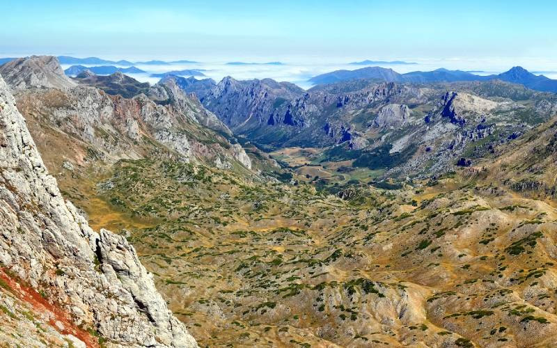 Vues panoramiques de la région de Babia, province de León, depuis le mont Orniz à La Cueta