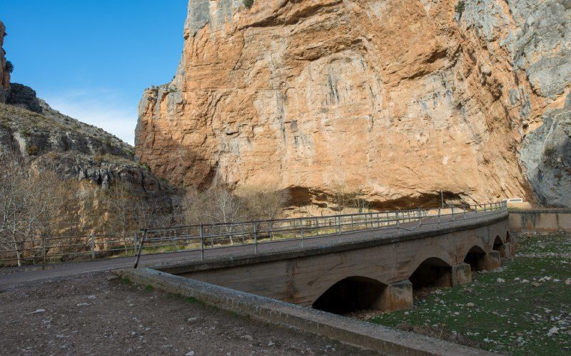 Le sanctuaire de Jaraba se distingue également par sa localisation, au cœur des canyons