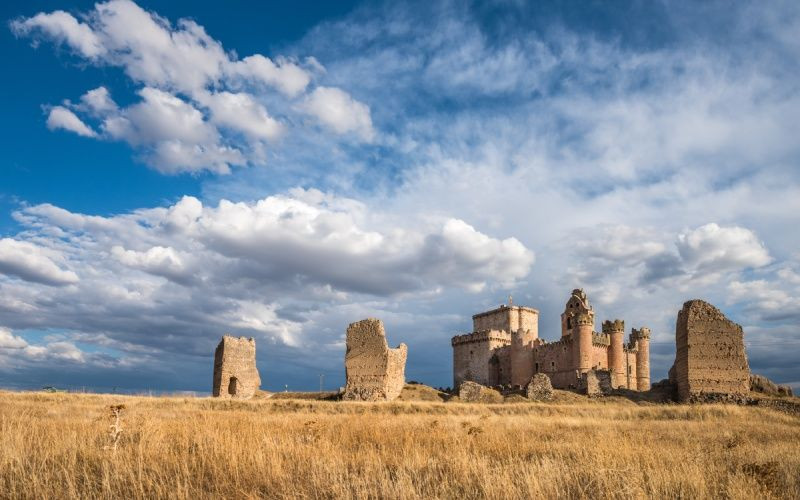 Ruines des murailles du château de Turégano