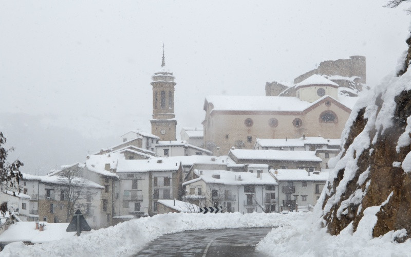 Lorsque le froid arrive, la neige envahit ses rues