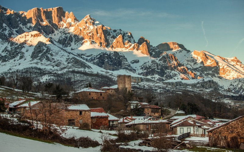 Mogrovejo se transforme aussi à l'arrivée des neiges