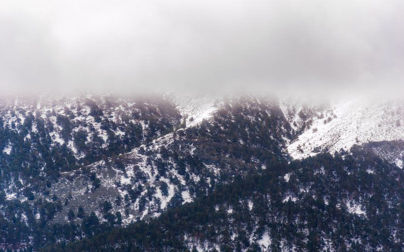 Vues sur le mont enneigé de Peñalara