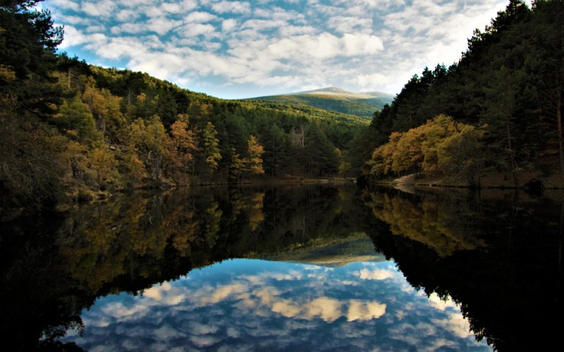 Barrage du Pradillo en automne