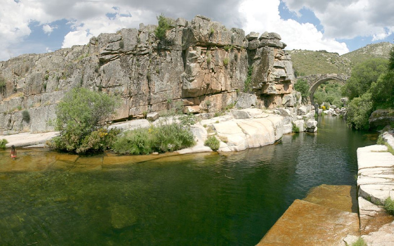 Un pont médiéval vous attend dans ce beau recoin d'Ávila