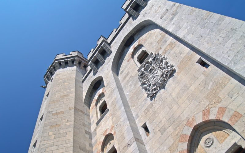 Détail du blason sur la façade