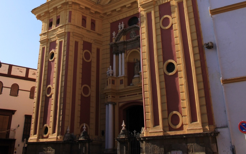 Église du monastère de Santa Paula.