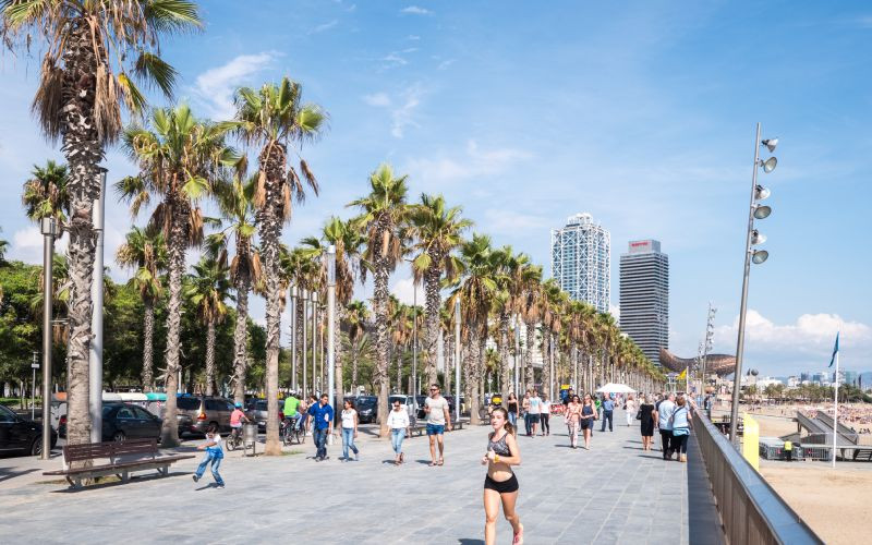 Promenade en bord de mer, plage de la Barceloneta, que faire à Barcelone