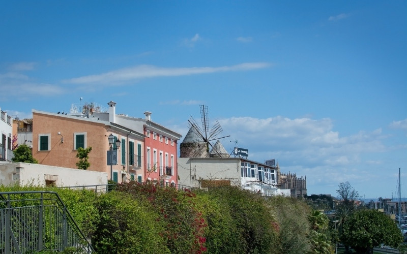 Les moulins à vent du quartier d'Es Jonquet