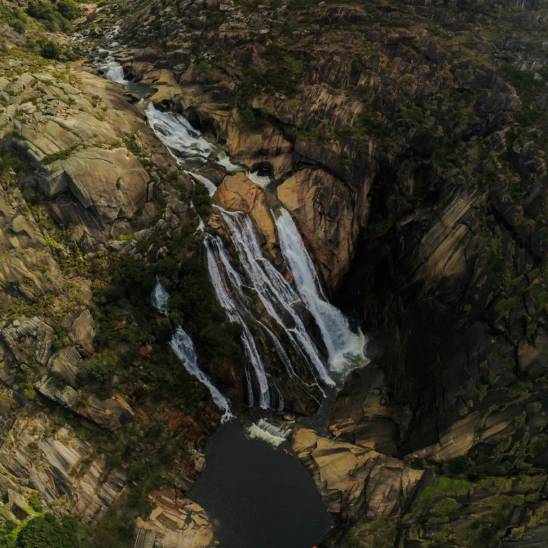 Chute d'eau d'Ézaro