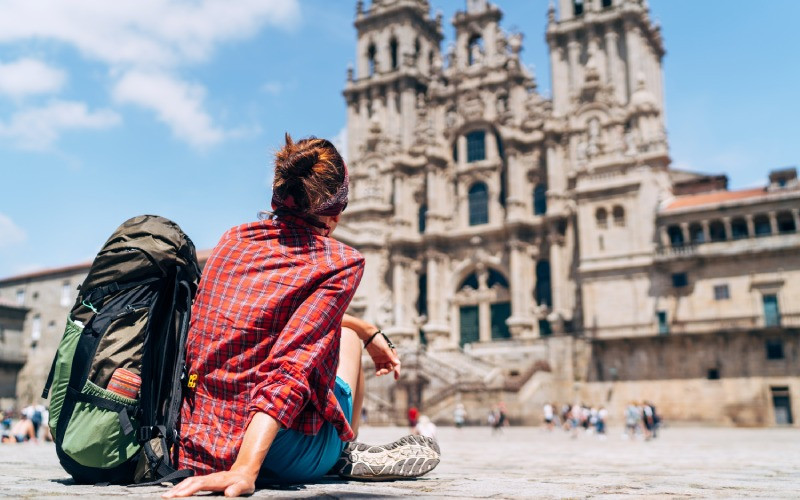 Pèlerins sur la place de l'Obradoiro