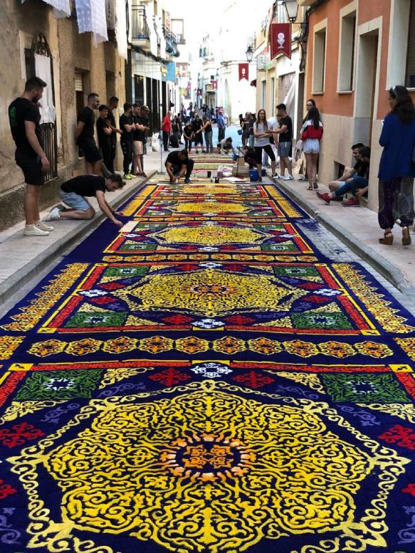 Festival des tapis de sciure à Elche de la Sierra