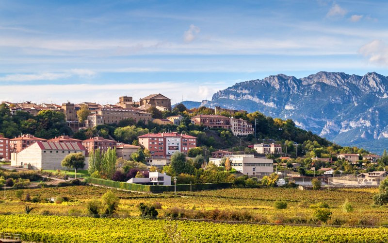 Village sur une colline