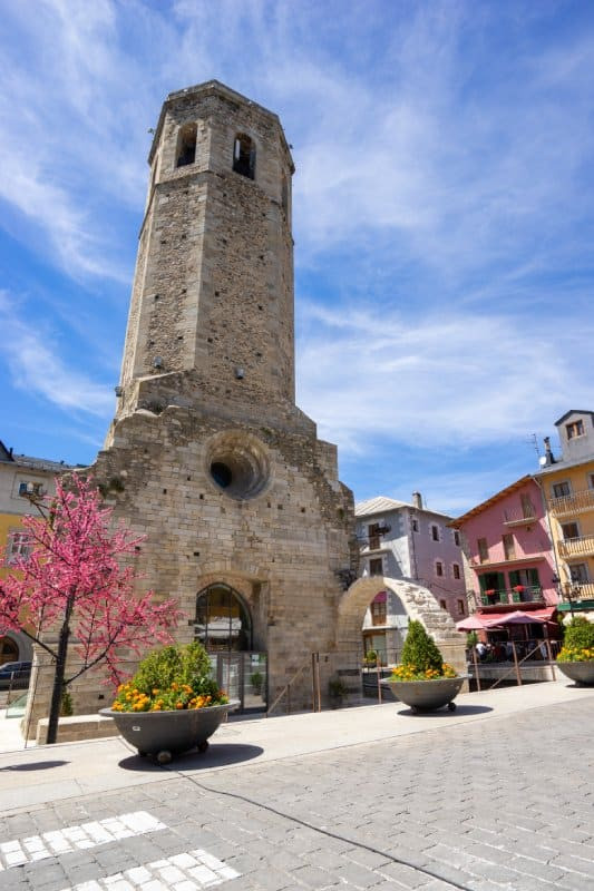 Clocher de l'église de Santa María