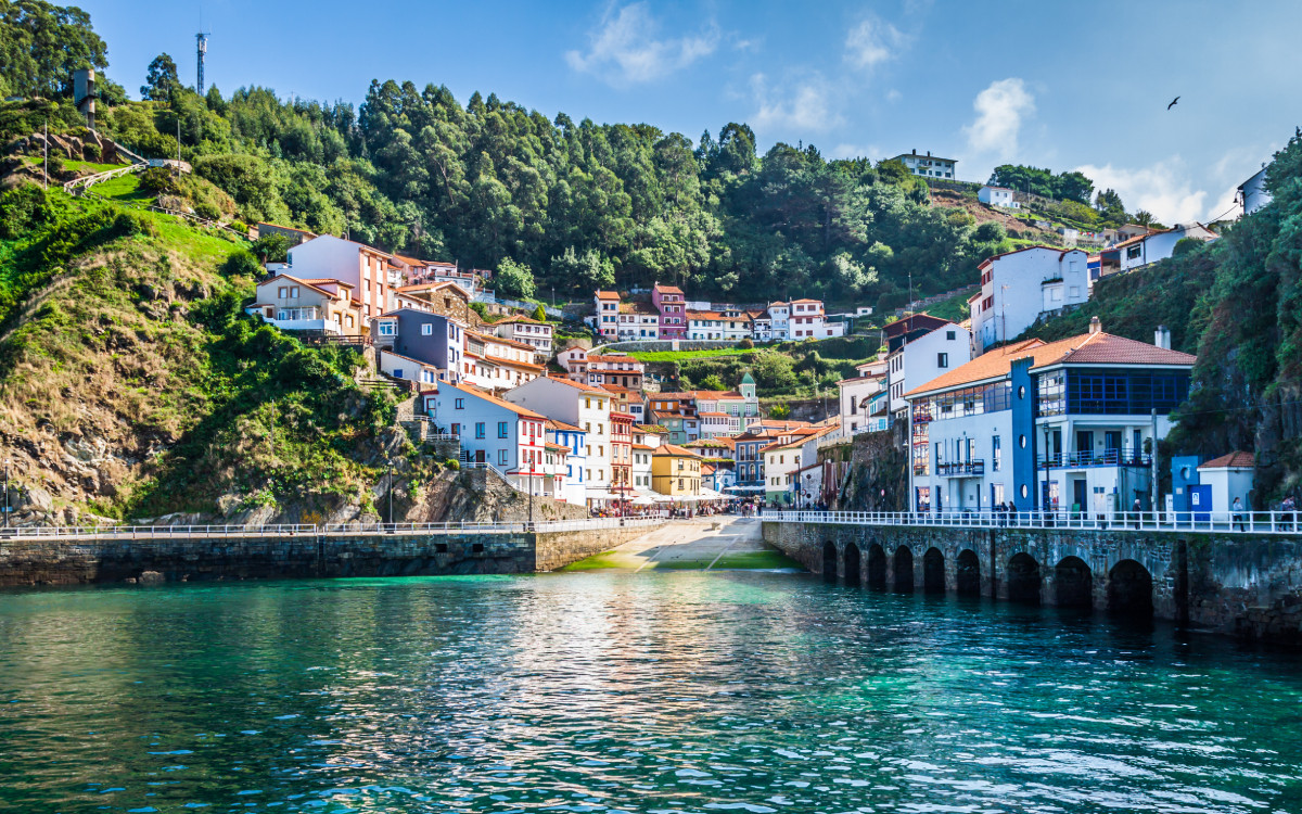 Cudillero, une image de carte postale