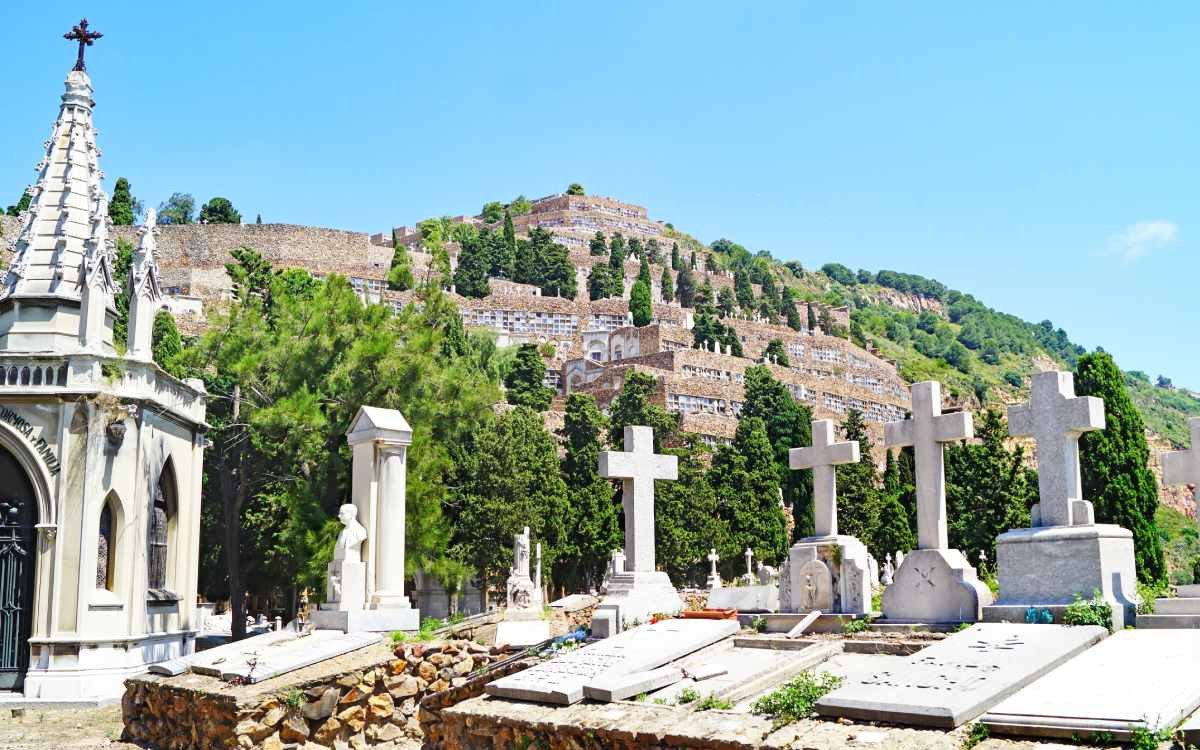 Cimetière de Montjuic, la Toussaint en Espagne