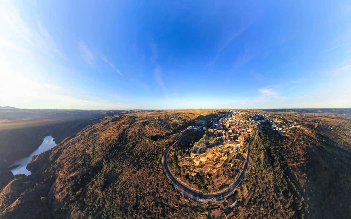 Vue aérienne de Fermoselle