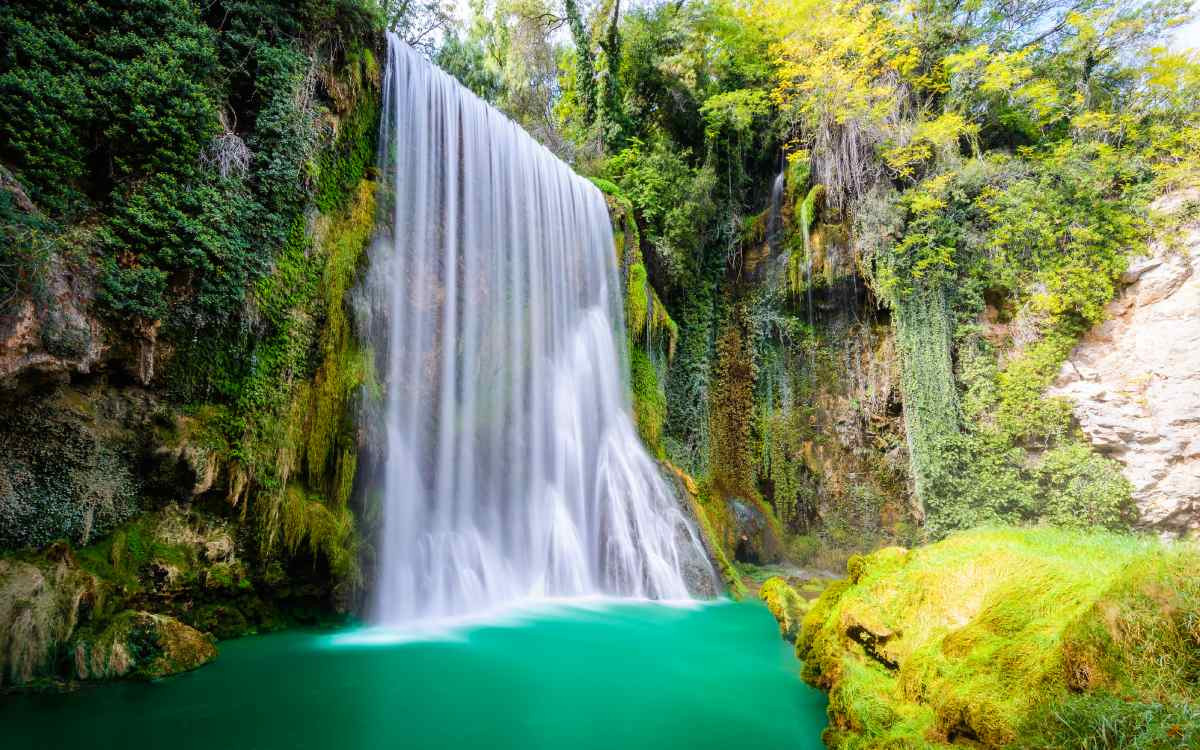 Cascada en el Parque Natural del Monasterio de Piedra