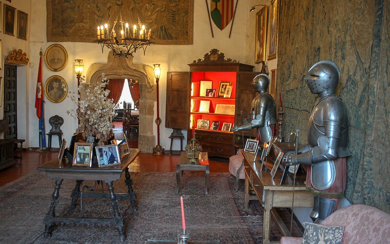 Intérieur du château de Montsonís