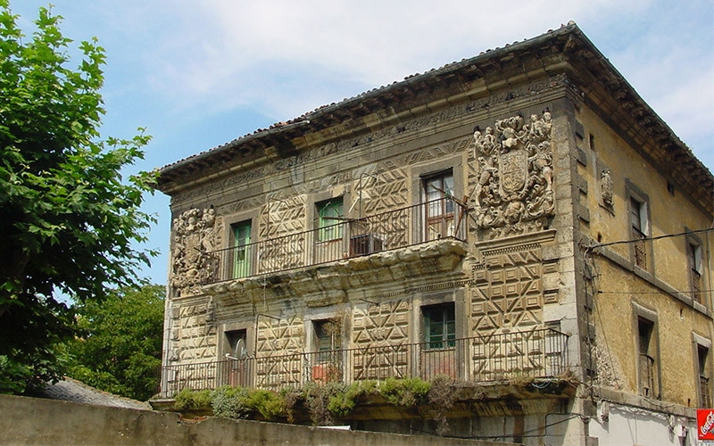 Palacio de Chiloeches en Santoña