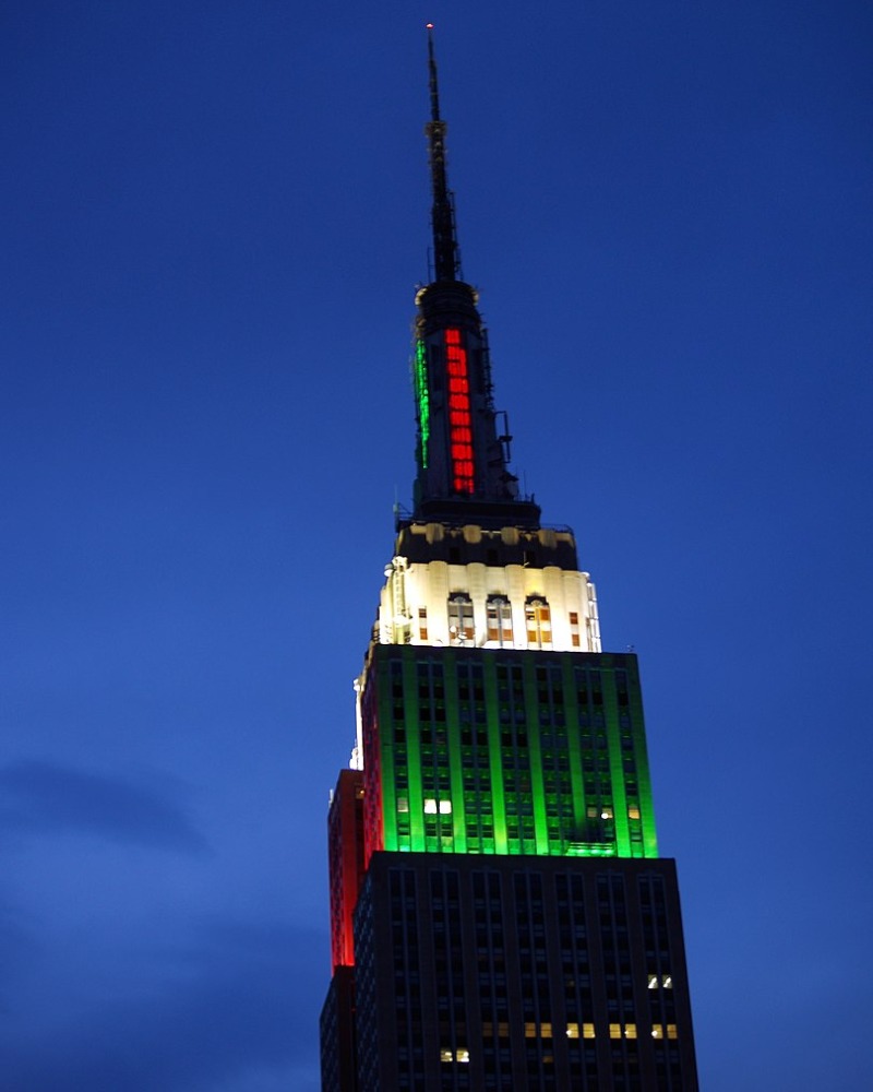 L'Empire State Building illuminé aux couleurs du drapeau italien