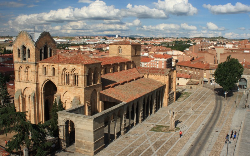 Basilique San Vicente