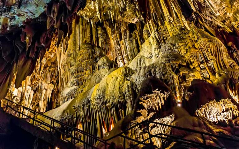 Grotte de Valporquero (León)