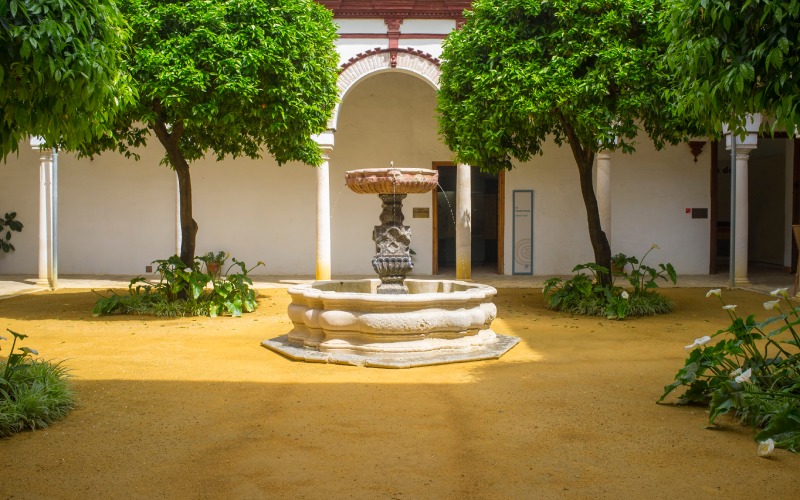 Fontaine du palais de Benamejí à Écija, province de Séville