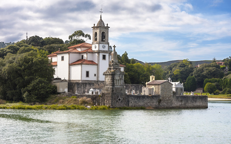 Cimetière de Niembro, la meilleure excuse pour s’enfoncer dans l’enchantement asturien 
