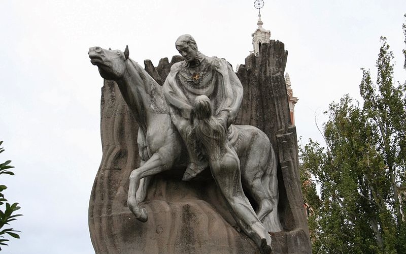 Monument à l'Hispanité devant le Musée de l'Amérique à Ciudad Universitaria. Œuvre d'Agustín de la Herrán