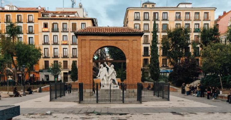 La révolution culturelle de la Movida à Madrid : un parcours dans les bars de la ville