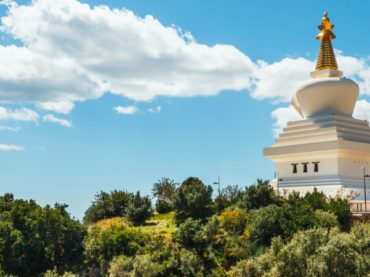 Le Stupa de l’Illumination de Benalmádena, le plus grand monument bouddhiste d’Occident