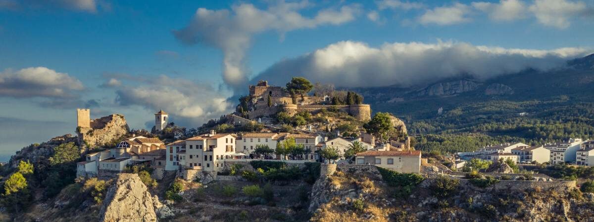 Que voir à Guadalest, le village sauvage d’Alicante encastré dans la roche