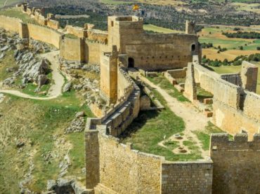Le Château de Gormaz, la forteresse de Soria pour laquelle les royaumes chrétiens soupiraient 