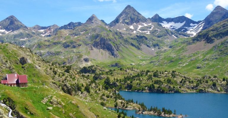 Vallée du Tena, un recoin lointain et naturel au cœur des Pyrénées