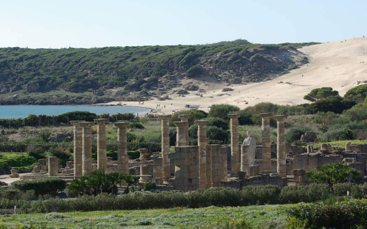 Jardin de colonnes de la ville romaine Baelo Claudia