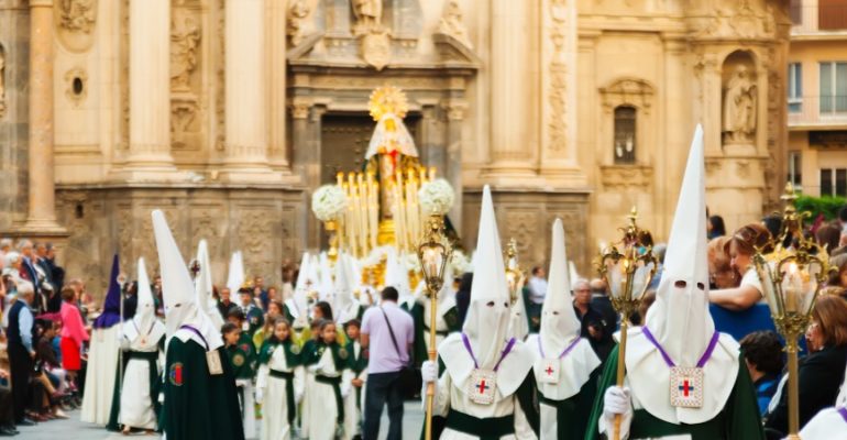 Traditions bizarres autour de la Semaine Sainte en Espagne