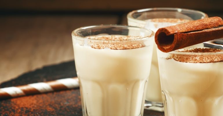 Le lait de panthère, un cocktail créé par la Légion et popularisé par la Movida de Madrid